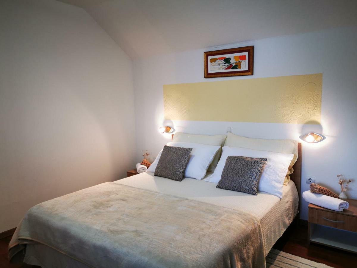 Guesthouse Samolov Vrhovine Eksteriør billede