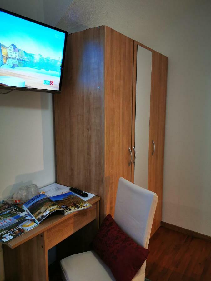 Guesthouse Samolov Vrhovine Eksteriør billede